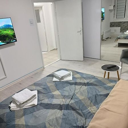 Savska - Apartment Sajmiste Bagian luar foto